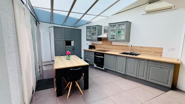 Maison 8 pièces 163 m2