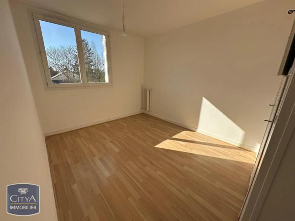 Appartement à louer 4 pièces 75.33m² Châteauroux (36000)