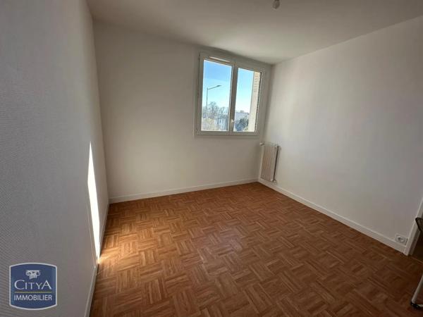 Appartement à louer 4 pièces 75.33m² Châteauroux (36000)