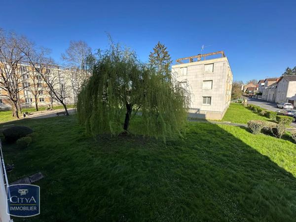 Appartement à louer 4 pièces 75.33m² Châteauroux (36000)