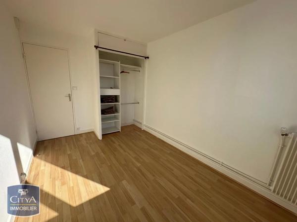 Appartement à louer 4 pièces 75.33m² Châteauroux (36000)