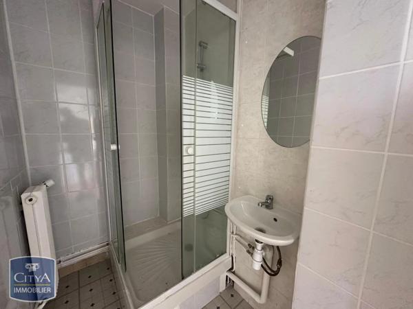 Appartement à louer 4 pièces 75.33m² Châteauroux (36000)