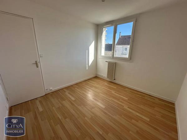 Appartement à louer 4 pièces 75.33m² Châteauroux (36000)
