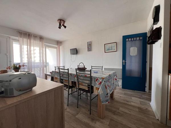 Appartement avec balcon proche plage