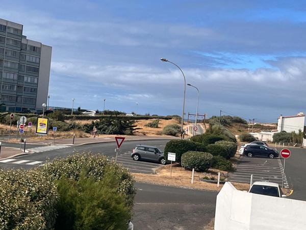 Appartement avec balcon proche plage