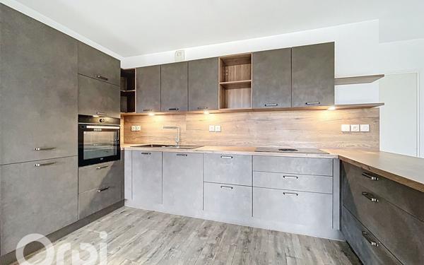 Appartement à vendre    3 pièces • 69,72 m2 Fréjus