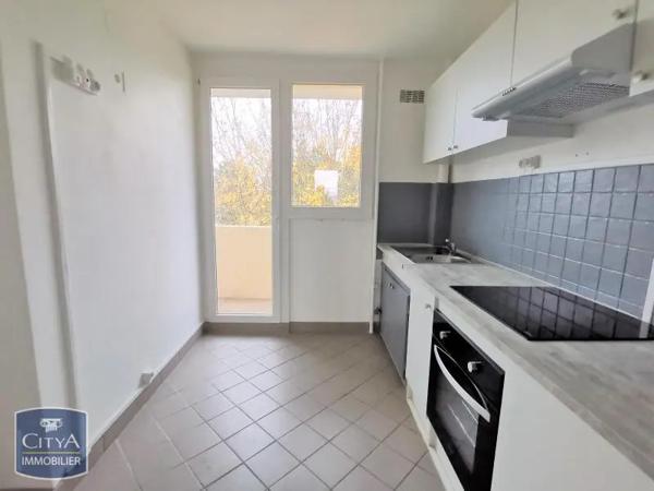 Appartement à louer 4 pièces 69.31m² Laon (02000)