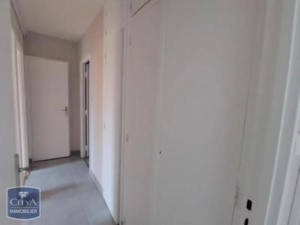 Appartement à louer 4 pièces 69.31m² Laon (02000)