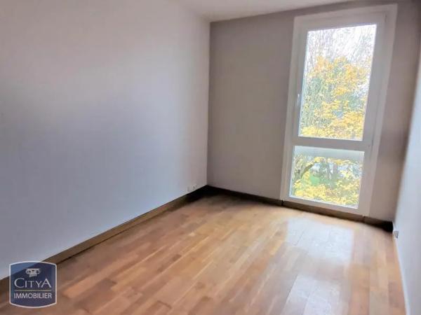 Appartement à louer 4 pièces 69.31m² Laon (02000)