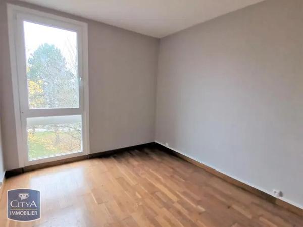 Appartement à louer 4 pièces 69.31m² Laon (02000)