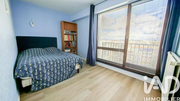 Appartement à vendre 5 pièces 99 m² Courbevoie