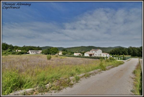 TERRAIN à vendre 2000 m² ; ESTOUBLON (04)