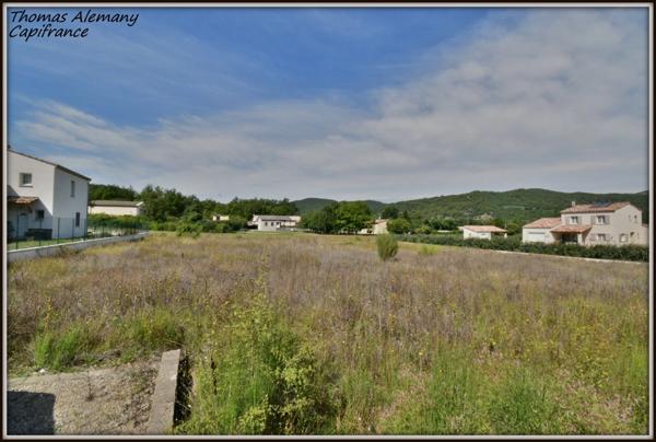 TERRAIN à vendre 2000 m² ; ESTOUBLON (04)