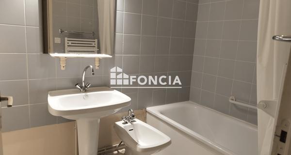 Location Appartement 3 pièces 61.64 m² - Bordeaux 33000