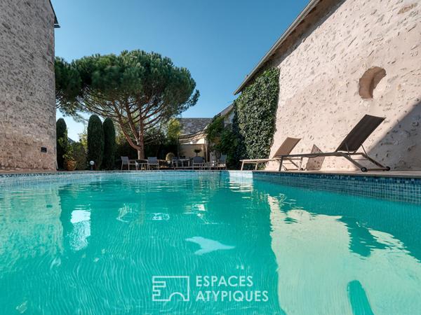 Demeure bourgeoise avec verrière et piscine en coeur de Janville