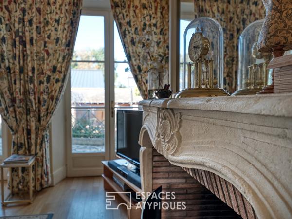 Demeure bourgeoise avec verrière et piscine en coeur de Janville