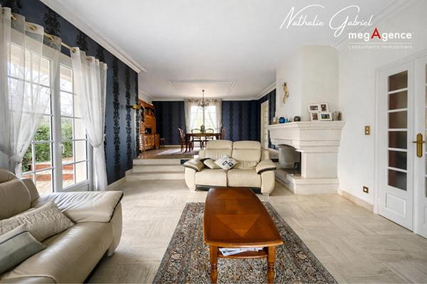 Maison à BOUCHEMAINE, 49080 - 8 pièces 185m²