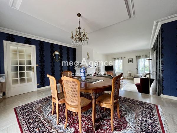 Maison à BOUCHEMAINE, 49080 - 8 pièces 185m²
