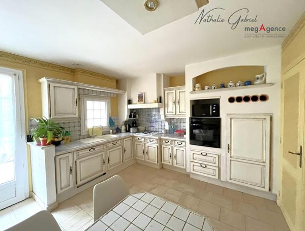Maison à BOUCHEMAINE, 49080 - 8 pièces 185m²