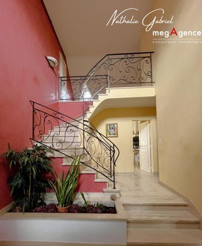 Maison à BOUCHEMAINE, 49080 - 8 pièces 185m²