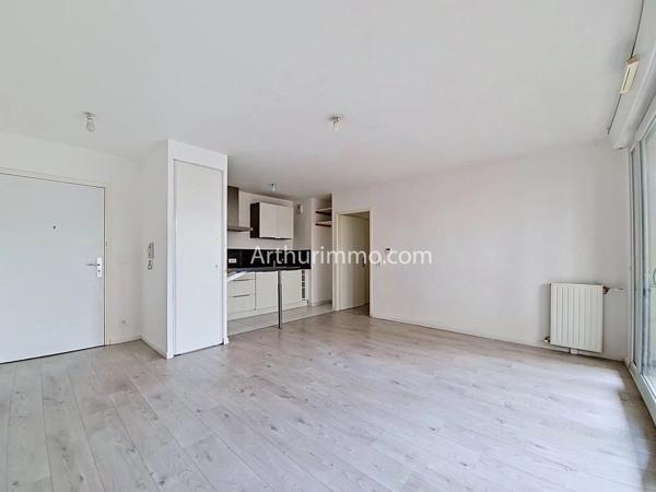 Vente                                                      Appartement
                        
                     4 pièces                      83 m2                     à Limeil-Brévannes