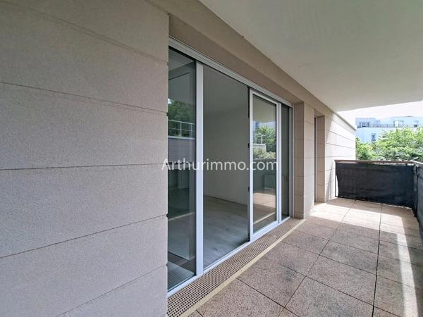 Vente                                                      Appartement
                        
                     4 pièces                      83 m2                     à Limeil-Brévannes