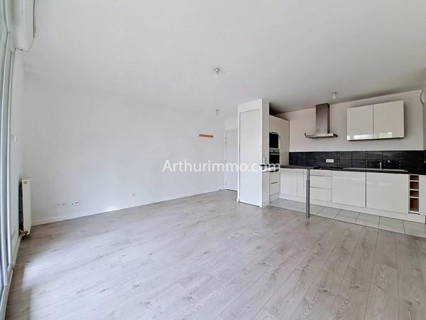 Vente                                                      Appartement
                        
                     4 pièces                      83 m2                     à Limeil-Brévannes