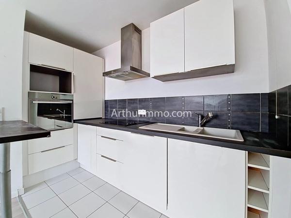 Vente                                                      Appartement
                        
                     4 pièces                      83 m2                     à Limeil-Brévannes