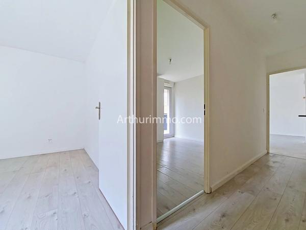 Vente                                                      Appartement
                        
                     4 pièces                      83 m2                     à Limeil-Brévannes