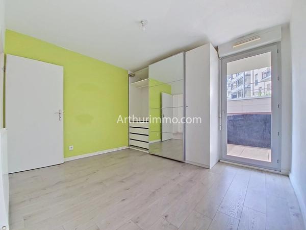 Vente                                                      Appartement
                        
                     4 pièces                      83 m2                     à Limeil-Brévannes