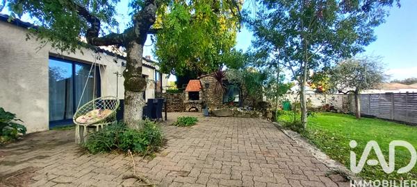 Maison à vendre 8 pièces 160 m² Aubigny-Les Clouzeaux