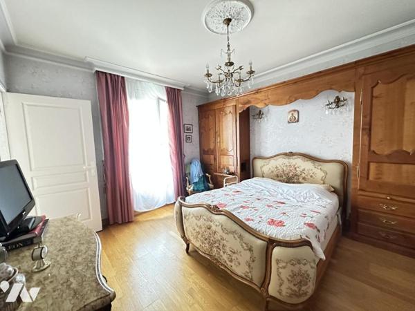 MAISON A VEIGNE LIMITE MONTBAZON