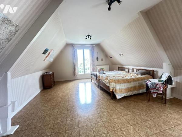 MAISON A VEIGNE LIMITE MONTBAZON