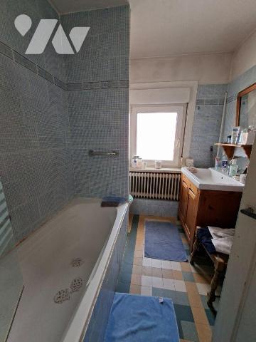 A VENDRE- A ARMENTIERES dans le NORD (59)- MAISON DE VILLE  SEMI-INDIVIDUELLE AVEC GARAGE - TER...