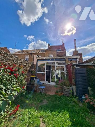 A VENDRE- A ARMENTIERES dans le NORD (59)- MAISON DE VILLE  SEMI-INDIVIDUELLE AVEC GARAGE - TER...