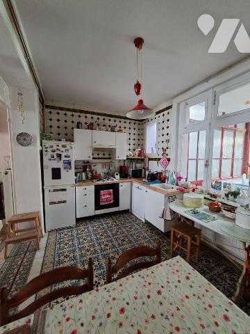 A VENDRE- A ARMENTIERES dans le NORD (59)- MAISON DE VILLE  SEMI-INDIVIDUELLE AVEC GARAGE - TER...