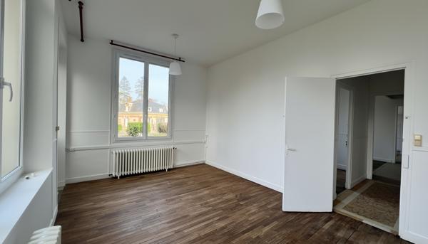 Appartement d'Exception à Louer à Mignières - 6 Pièces, 100 m²