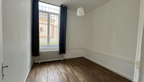 Appartement d'Exception à Louer à Mignières - 6 Pièces, 100 m²