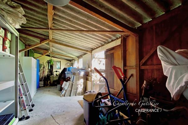 entre un appartement et une maison, 2 Chambres et bureau avec Grand Jardin et Terrasse