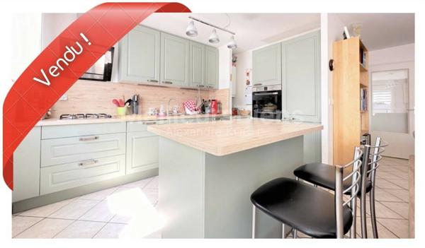 Appartement 2 chambres, terrasse, box en sous sol, résidence sécurisée