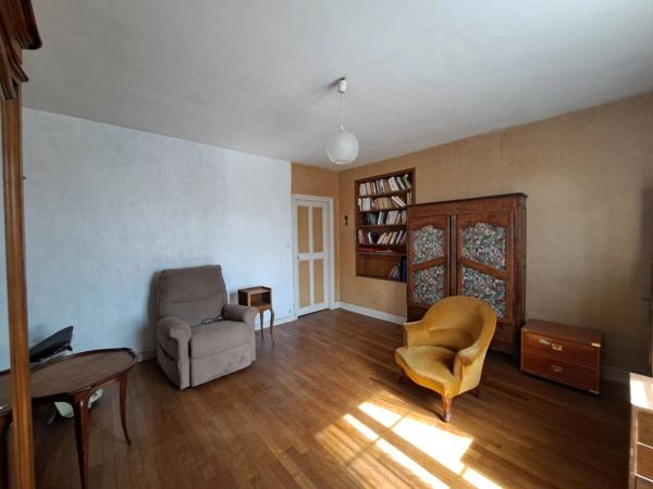 Maison à vendre 11 pièces proche de CREPY EN VALOIS (60)