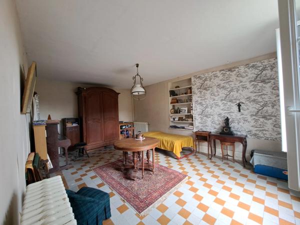 Maison à vendre 11 pièces proche de CREPY EN VALOIS (60)