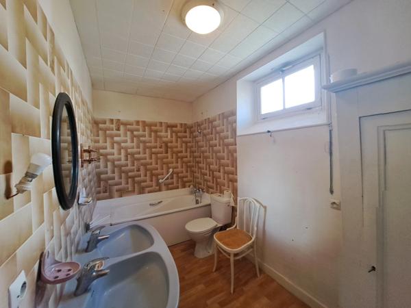 Maison à vendre 11 pièces proche de CREPY EN VALOIS (60)