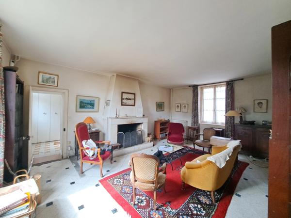 Maison à vendre 11 pièces proche de CREPY EN VALOIS (60)