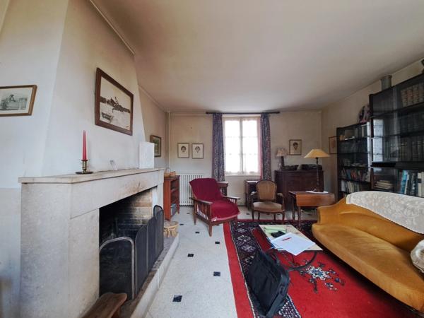 Maison à vendre 11 pièces proche de CREPY EN VALOIS (60)