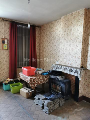 MAISON DE VILLE MITOYENNE A RENOVER