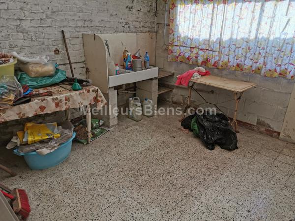 MAISON DE VILLE MITOYENNE A RENOVER