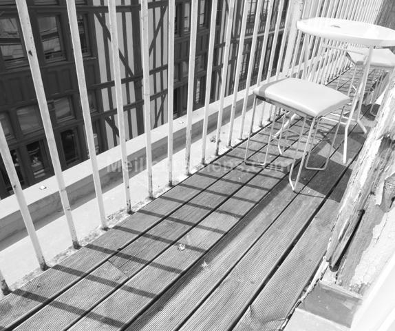 APPARTEMENT CENTRE VILLE AVEC BALCON