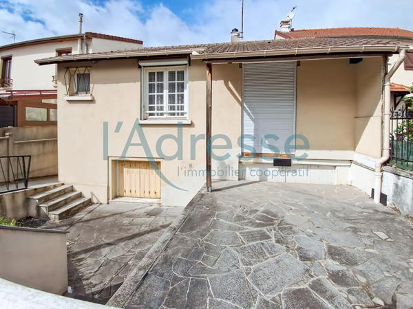 NANTERRE MONT-VALERIEN maison de ville avec extérieur
