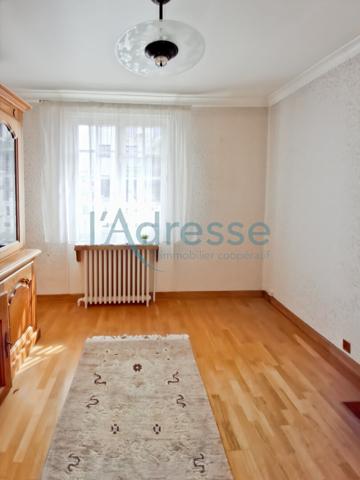 NANTERRE MONT-VALERIEN maison de ville avec extérieur